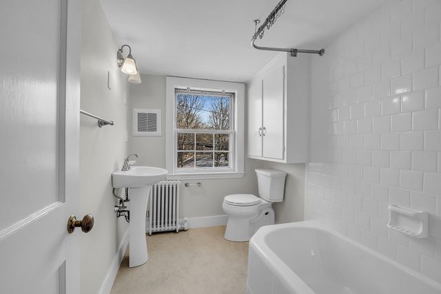 70 Spruce St 70, Acton, MA 01720