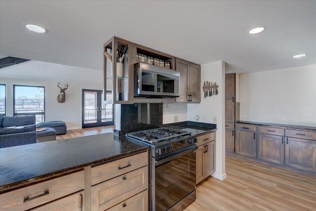 W2140 Behnke Road, Brooklyn, WI 53521