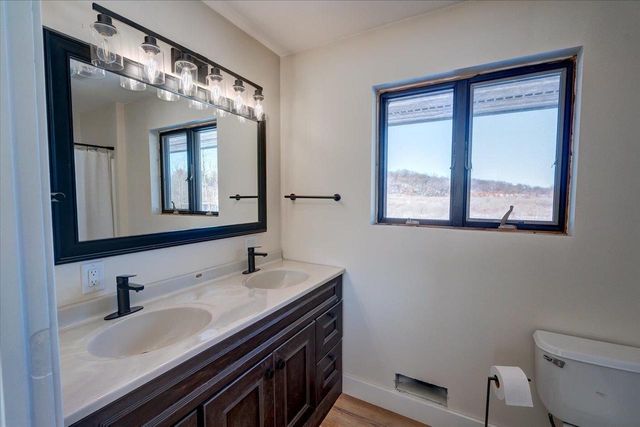 W2140 Behnke Road, Brooklyn, WI 53521