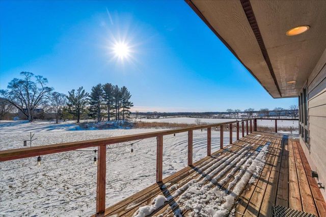 W2140 Behnke Road, Brooklyn, WI 53521