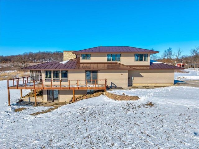 W2140 Behnke Road, Brooklyn, WI 53521