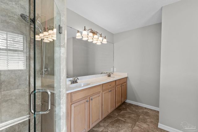 2966 Duke Dr, Gulf Breeze, FL 32563