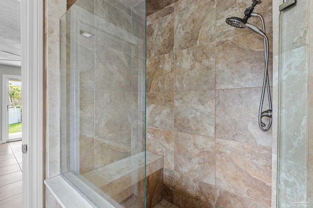 2966 Duke Dr, Gulf Breeze, FL 32563