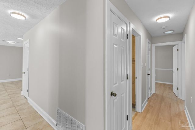 2966 Duke Dr, Gulf Breeze, FL 32563