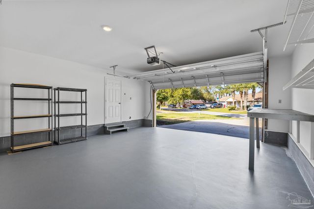 2966 Duke Dr, Gulf Breeze, FL 32563