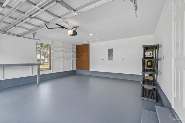 2966 Duke Dr, Gulf Breeze, FL 32563