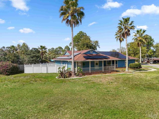 2966 Duke Dr, Gulf Breeze, FL 32563