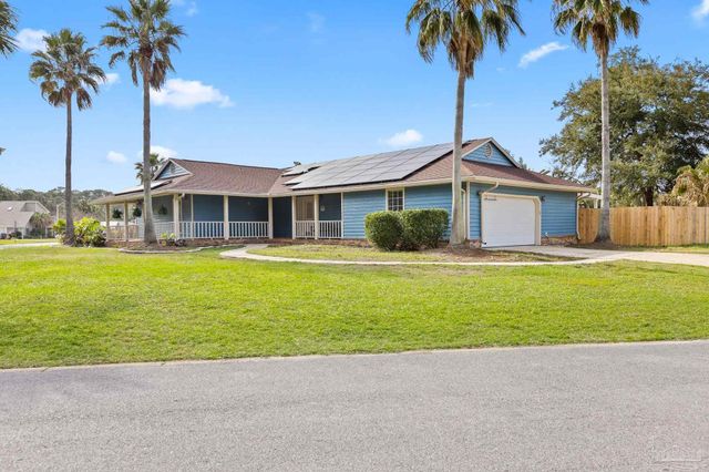 2966 Duke Dr, Gulf Breeze, FL 32563