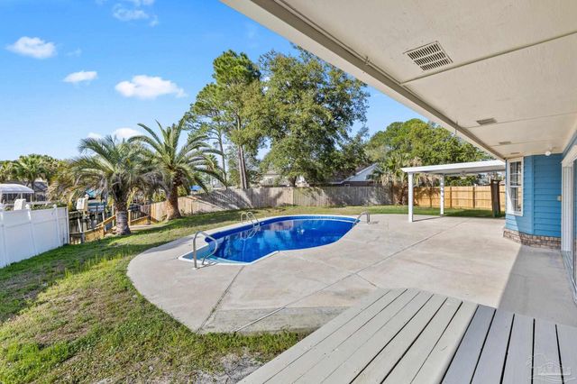 2966 Duke Dr, Gulf Breeze, FL 32563