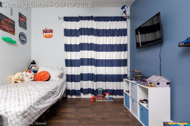 4145 Parker Street, Dearborn Heights, MI 48125