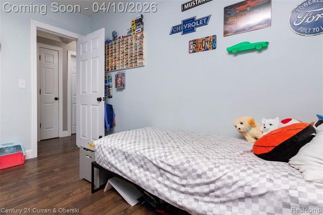 4145 Parker Street, Dearborn Heights, MI 48125