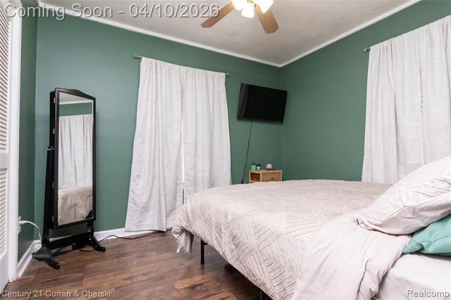 4145 Parker Street, Dearborn Heights, MI 48125