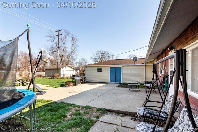 4145 Parker Street, Dearborn Heights, MI 48125