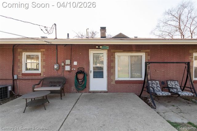 4145 Parker Street, Dearborn Heights, MI 48125