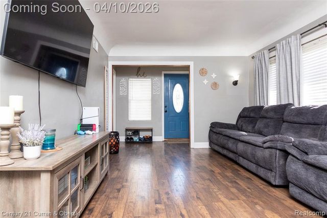 4145 Parker Street, Dearborn Heights, MI 48125