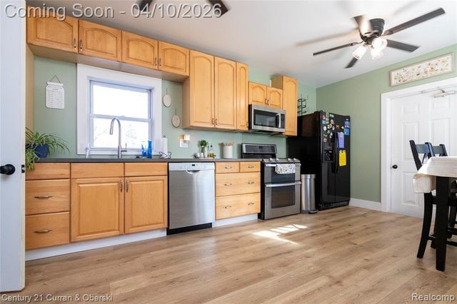 4145 Parker Street, Dearborn Heights, MI 48125