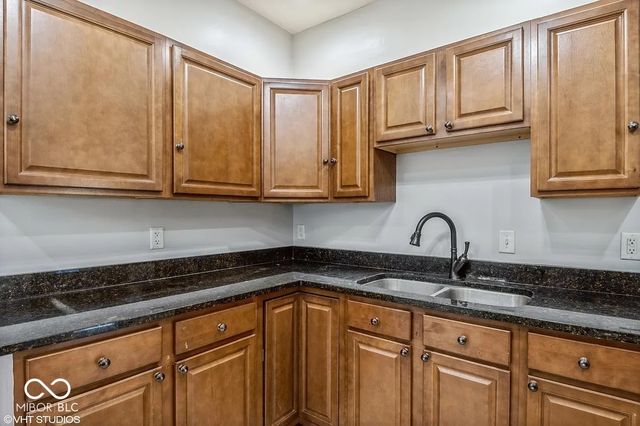 537 E 33rd Street, Indianapolis, IN 46205