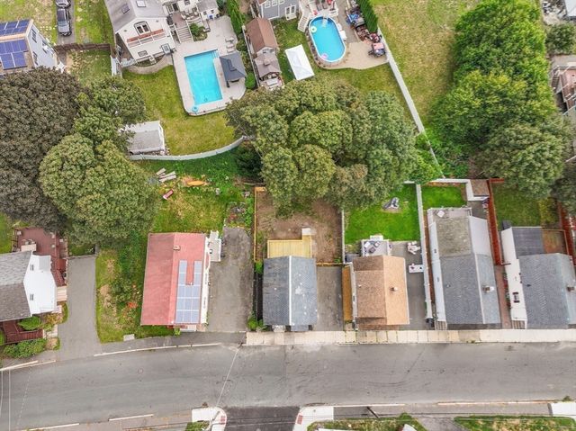 57 Ord St, Salem, MA 01970