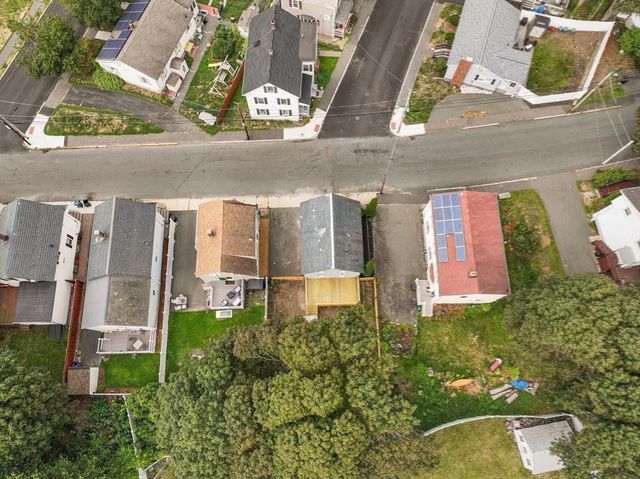 57 Ord St, Salem, MA 01970