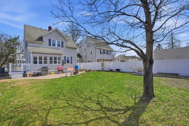 59 Woodmont St, West Springfield, MA 01089