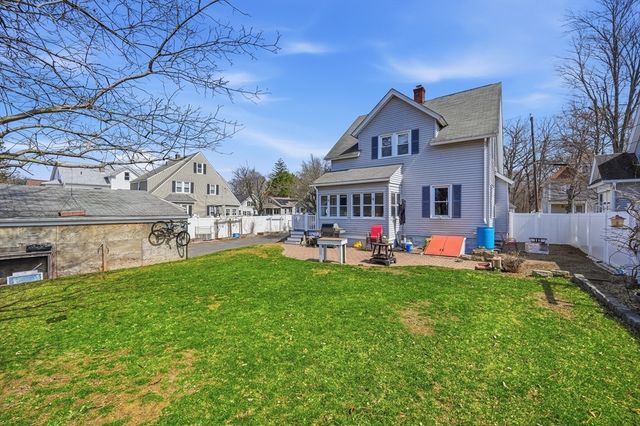 59 Woodmont St, West Springfield, MA 01089