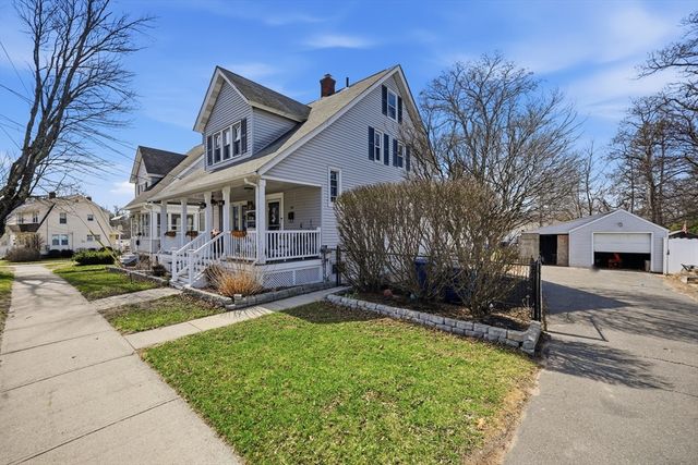 59 Woodmont St, West Springfield, MA 01089