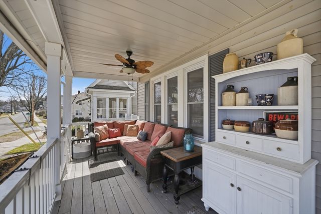 59 Woodmont St, West Springfield, MA 01089