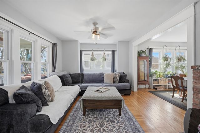 59 Woodmont St, West Springfield, MA 01089