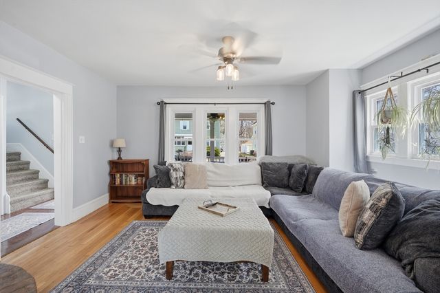 59 Woodmont St, West Springfield, MA 01089