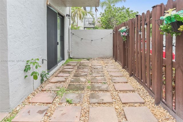 10425 SW 154th Ct 1, Miami, FL 33196