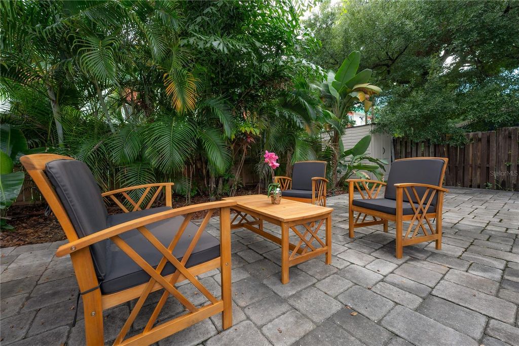 Image 20 of property listing at 412 E AMELIA AVENUE, Tampa, FL 33602