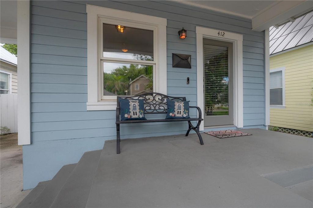 Image 21 of property listing at 412 E AMELIA AVENUE, Tampa, FL 33602