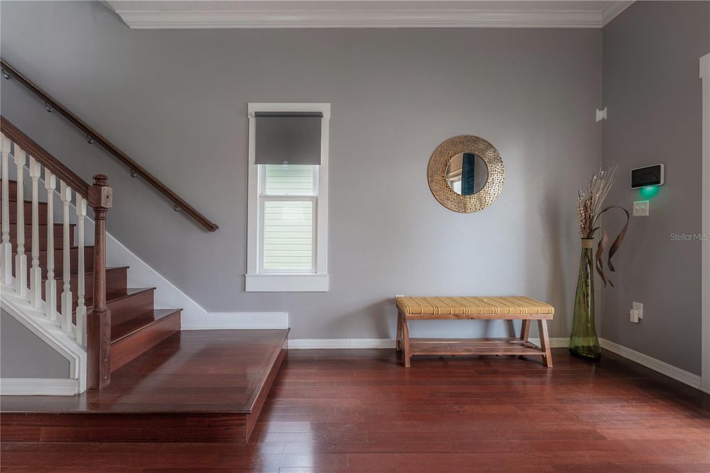 Image 6 of property listing at 412 E AMELIA AVENUE, Tampa, FL 33602