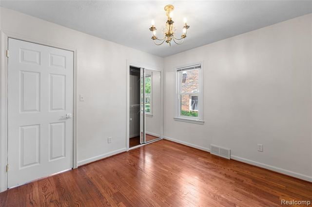 2604 Venice Street, Dearborn, MI 48124
