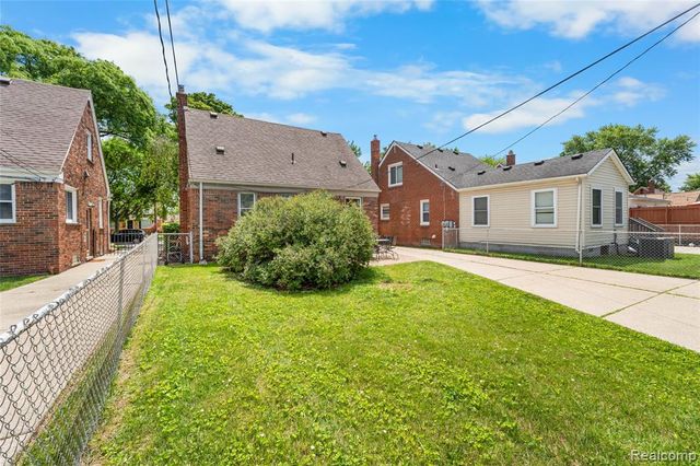 2604 Venice Street, Dearborn, MI 48124