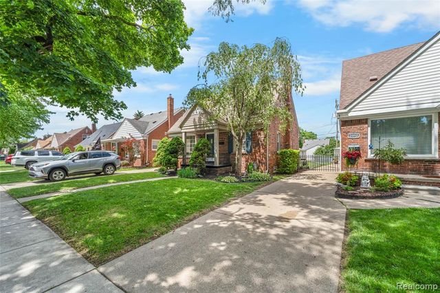 2604 Venice Street, Dearborn, MI 48124