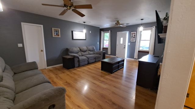 405 W Cleveland Street, Spring Valley, IL 61362