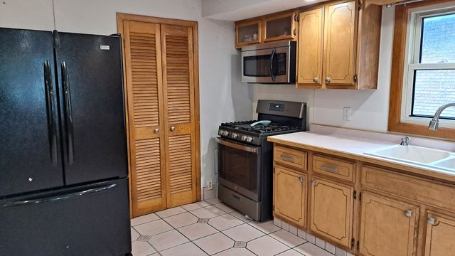 405 W Cleveland Street, Spring Valley, IL 61362