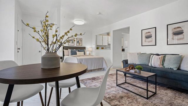 3234 Ashford St H, San Diego, CA 92111