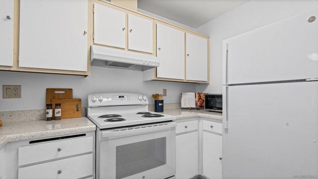 3234 Ashford St H, San Diego, CA 92111