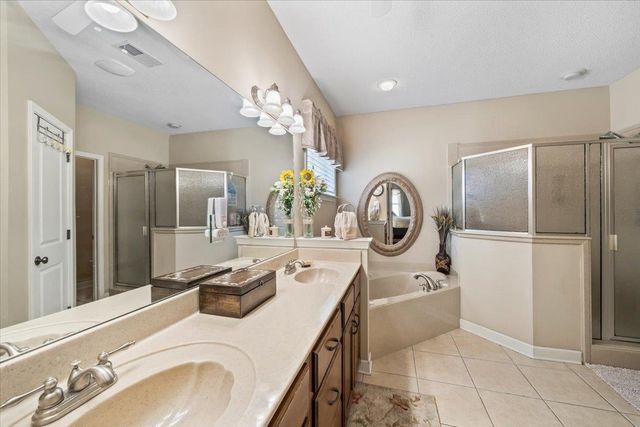 8268 BARTLETT GAP DR, Bartlett, TN 38133