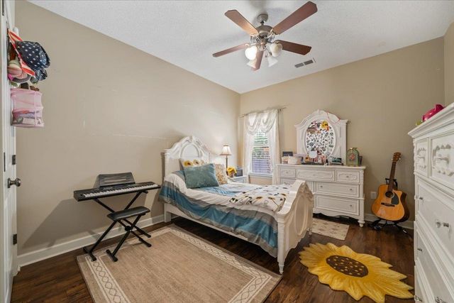 8268 BARTLETT GAP DR, Bartlett, TN 38133