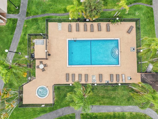 11201 SW 88th St 103A, Miami, FL 33176