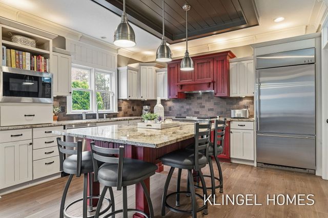 18918 Whispering Pines Way, Spring Lake, MI 49456