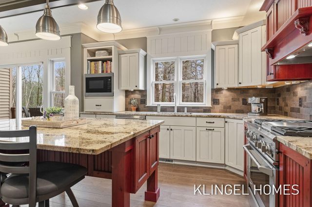 18918 Whispering Pines Way, Spring Lake, MI 49456