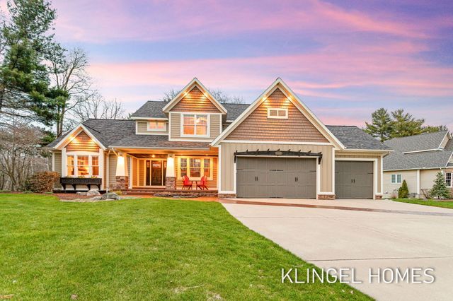 18918 Whispering Pines Way, Spring Lake, MI 49456
