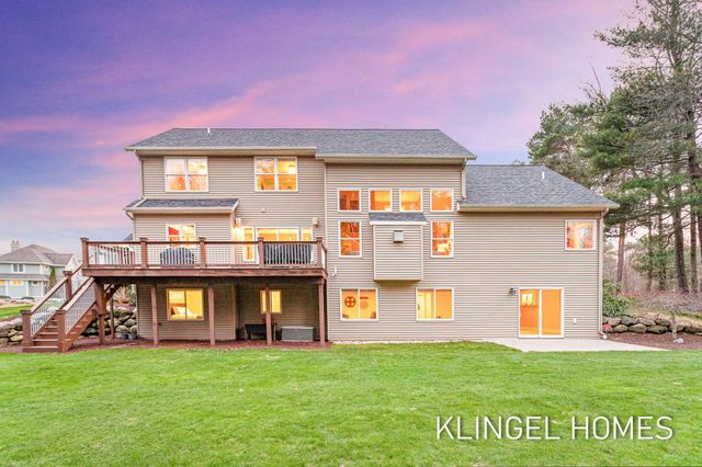 18918 Whispering Pines Way, Spring Lake, MI 49456