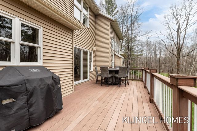 18918 Whispering Pines Way, Spring Lake, MI 49456