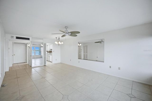 555 S GULFSTREAM AVENUE 902, Sarasota, FL 34236