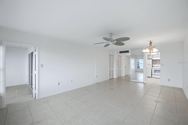 555 S GULFSTREAM AVENUE 902, Sarasota, FL 34236
